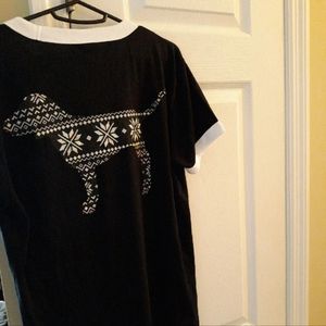 Large vs pink Christmas dog ringer tee new